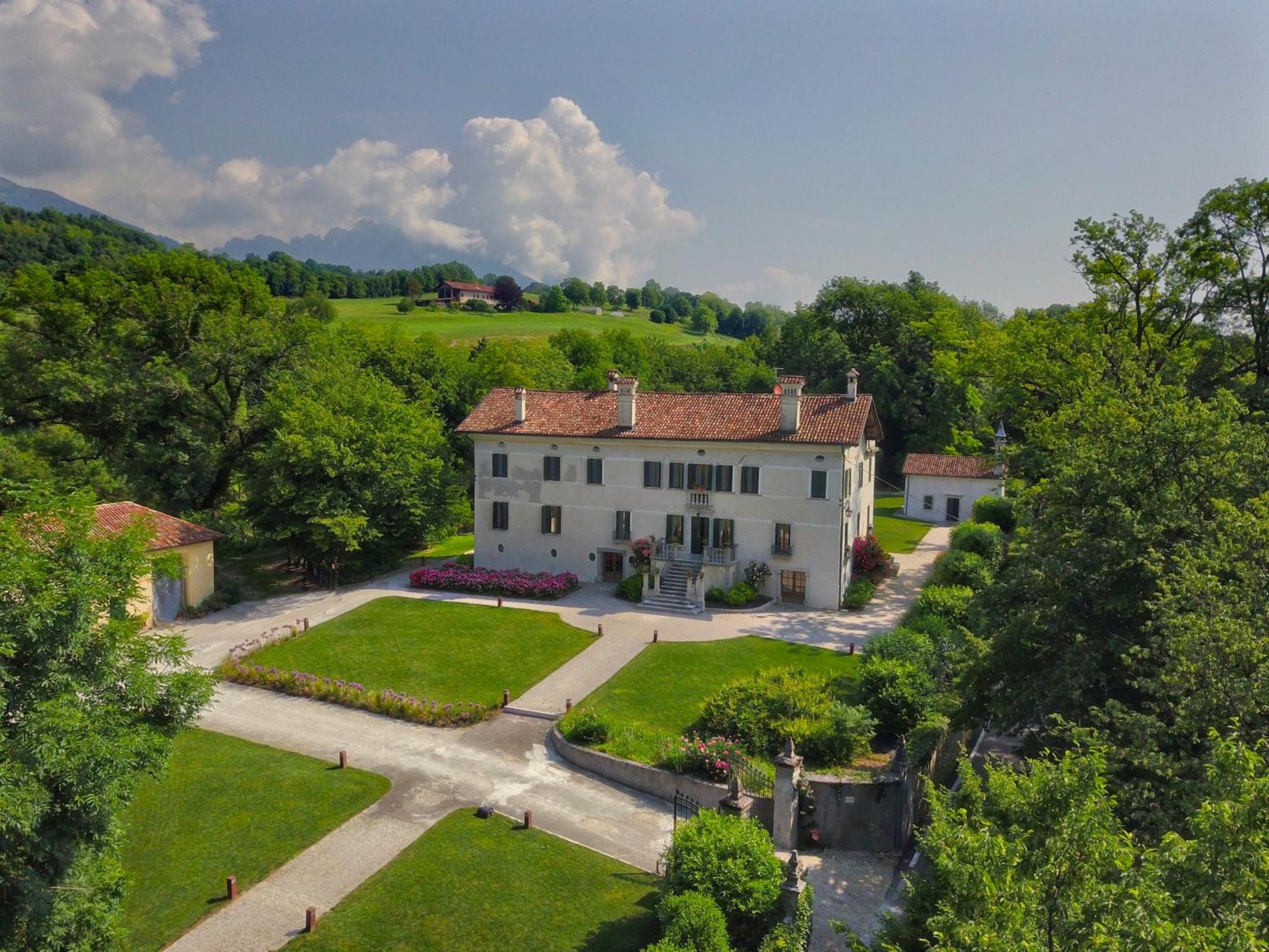 Villa San Liberale - Suites & Wellness - Villa Veneta Feltre Exterior photo